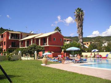 Anna Maria Studios And Apartments Moraitika Bagian luar foto